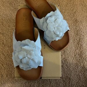 NWT New Soul Naturalizer Blue Flower Sandals 8.5 W